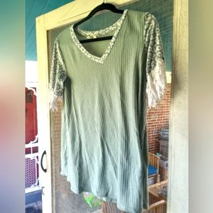Teal cheetah v neck